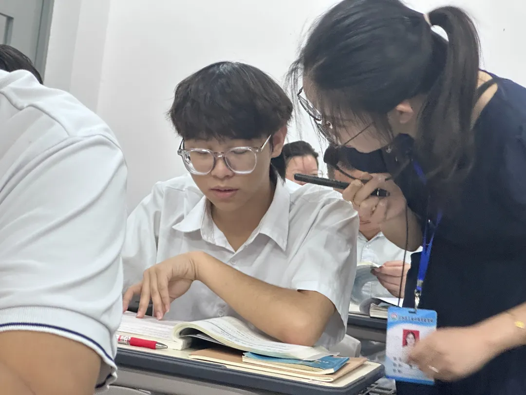 0e90aebc-a7ae-43a5-84a6-da051fa83939.jpg